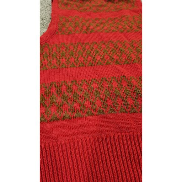 Women's English Village Vintage Sweater Vest, Red And Gold, Size M - Picture 3 of 7